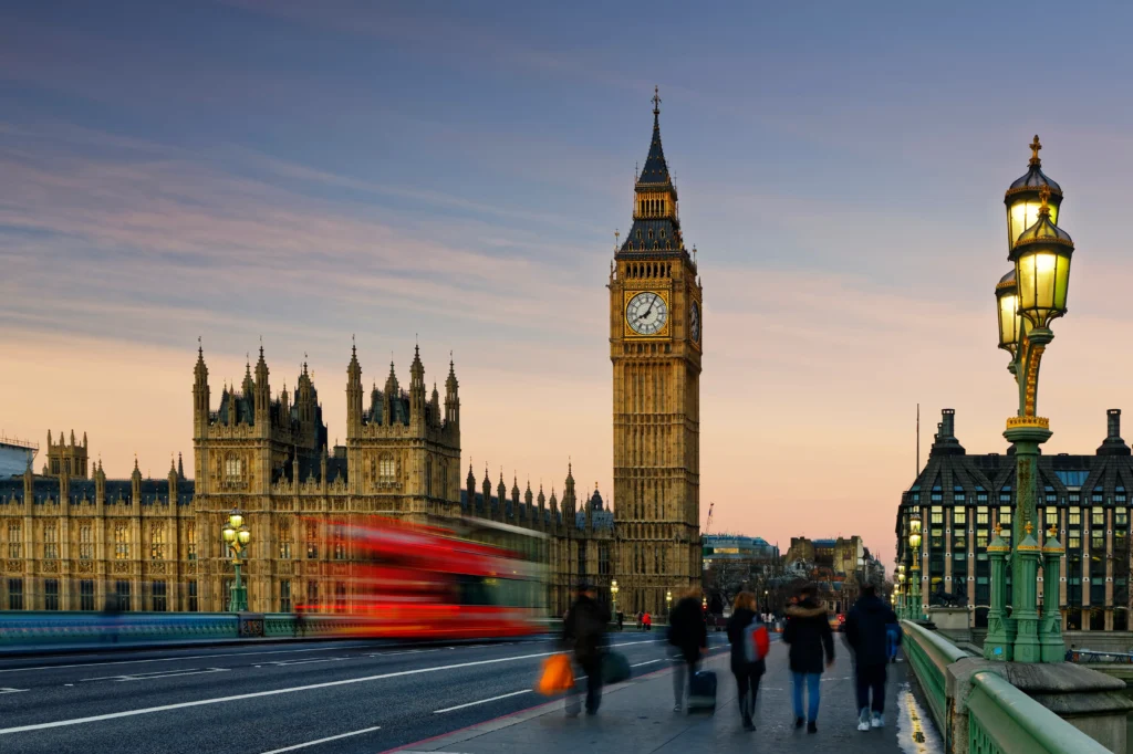 UK Bank Holidays 2025 - Full Dates & Printable Calendar 10 uk bank holidays 2025